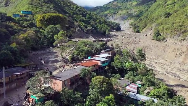 Sube a 20 el saldo de muertos en Colombia por alud y sigue búsqueda