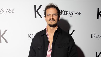 GALA VIDÉO - Laury Thilleman : son ex Juan Arbelaez débarque dans une célèbre émission !