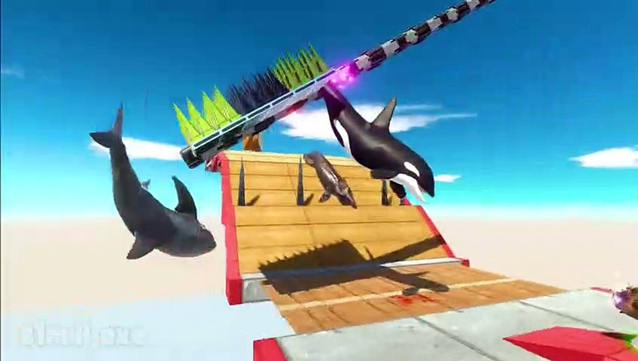 Be Fast and Escape from Rotating Plataform - Animal Revolt Battle Simulator
