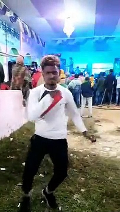 Chhawda_Khiyake_Kurkura_Re_|_❤❤_Raja_paswan__|_viral_video_#sgsaaka_#dancevideo_#youtubeshorts(240p)
