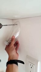 ¡Mantén tu casa limpia! Cómo evitar que el polvo se esparza al perforar paredes 🛠️ - thumbnail