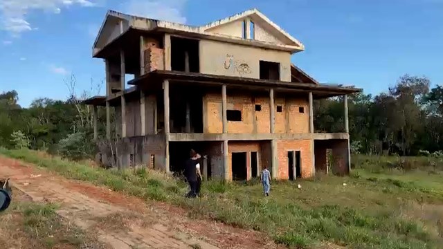 Veja: casa em que vítima de assalto foi feita refém em Cascavel