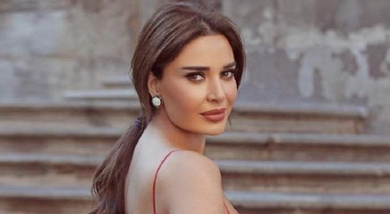 بعد غياب.. سيرين عبد النور تعلن موعد أغنيتها "هزهزة"