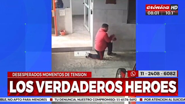 Lomas de Zamora: bomberos salvaron la vida a una bebé que no podía respirar