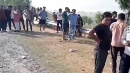 यमुना एक्सप्रेसवे पर दर्दनाक हादसा, महिला समेत चार की मौत