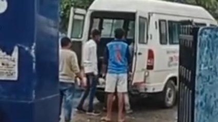 रतलाम: भीषण टक्कर में उड़े बाइक के परखच्चे,सड़क पर गिरी खून से लथपथ लाश