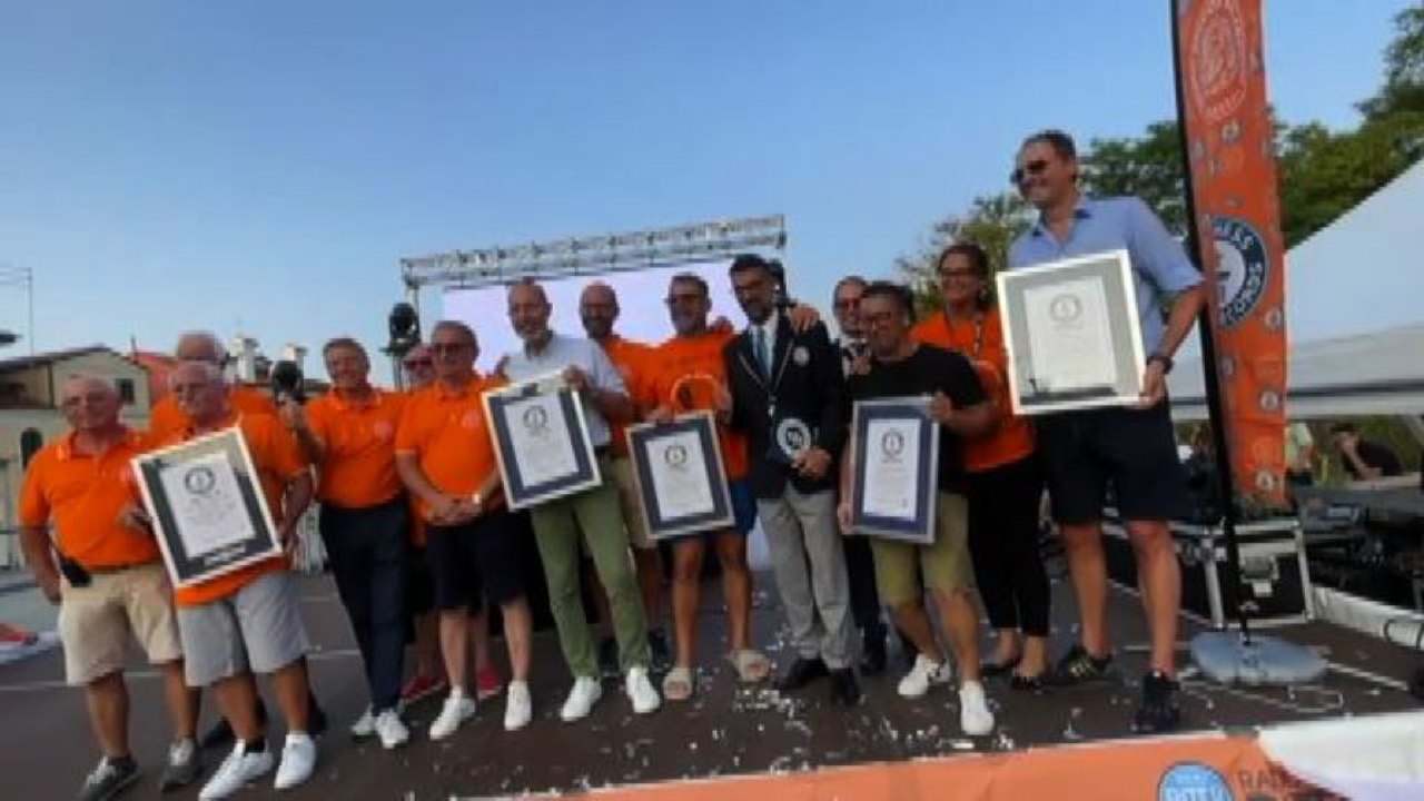 A Malamocco la tavolata da guinness: oltre 22mila cozze gratinate