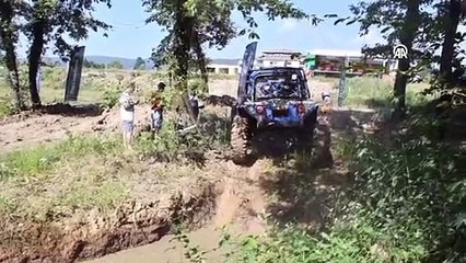 Düzce'de off-road tutkunları şenlikte buluştu