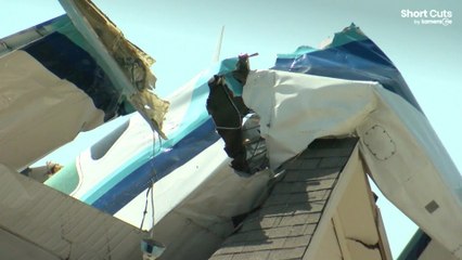 Un petit avion s'écrase sur une maison au Texas: 3 blessés