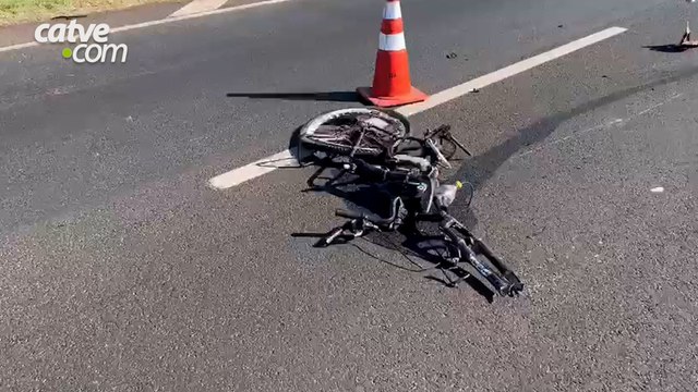Ciclista morre ao ser atropelado por caminhonete na PR-444 em Arapongas