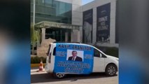 Şanlıurfa’da bir sorunu için muhatap bulamayan Mustafa Çakıcı, Büyükşehir Belediye Başkanı Zeynel Abidin Beyazgül için “Kayıp Aranıyor” şeklinde eylemde bulundu