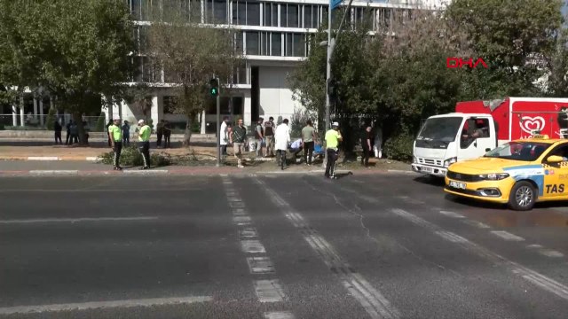 Fatih Vatan Caddesi'nde şüpheli çanta fünyeyle patlatıldı