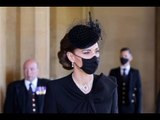 Le langage corporel de Kate Middleton et Harry aux funérailles du prince Philip