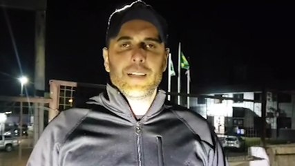 Internauta que mora em veículo pede ajuda para encontrar trabalho e fazer cirurgia no fêmur
