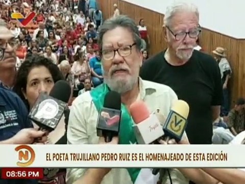 Poeta trujillano Pedro Ruiz es homenajeado en el XVII Festival Mundial de Poesía