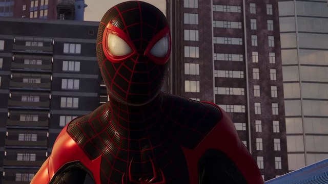 PS5 und DualSense im Marvel's Spider-Man 2-Look vorgestellt