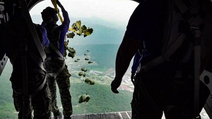 육사 3학년 생도들, '110층 높이' 550m 상공서 강하 훈련 / YTN