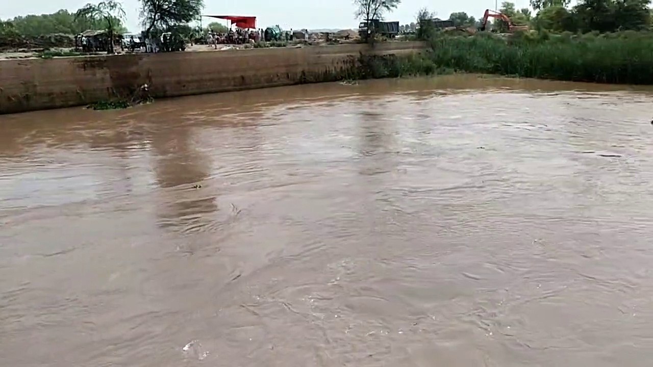 घग्घर नाली बेड में चल रहा 6300 क्यूसेक पानी, बाढ़ का खतरा बढ़ा