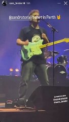 Sam Fender Shows Newcastle United Pride with Sandro Tonali Shirt During Tour 🇦🇺