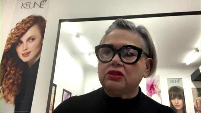 Hairdressers learn to detect melanomas to save lives