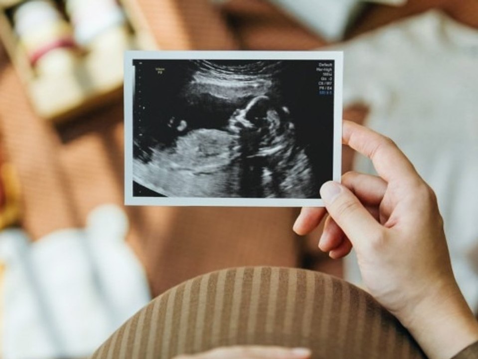 Geburtenrate in Deutschland sinkt! Niedrigster Stand seit zehn Jahren