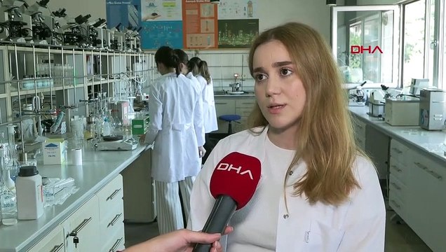 Des étudiants universitaires d'Istanbul produisent des pansements antibactériens à l'aide d'huile de cannelle