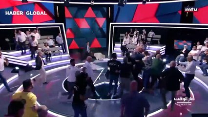 Canlı yayında büyük kavga! Ortalık bir anda karıştı, askerler müdahale etti