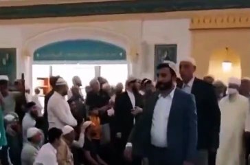 Menzil şeyhinin büyük oğlu camide böyle karşılandı