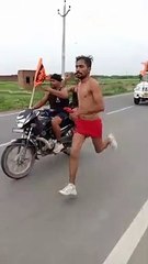 27 युवाओं ने 14 घंटे में तय किया सोरों से मुरैना तक 300 किमी का सफर