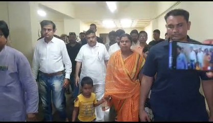 ভাইপোর পে-রোলে থাকা ওসি অভিযোগ নেননি! ভোলানাথ মণ্ডল কাণ্ডে তুলোধোনা শুভেন্দুর| Oneindia Bengali