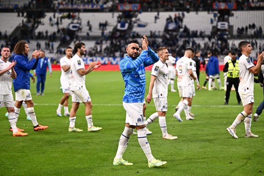 Payet bursts into tears after announcing shock exit from Marseille