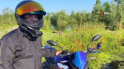 Conseils de papa de la police de la circulation aux motocyclistes en excès de vitesse : "Qu'allons-nous dire à vos parents si vous mourez"