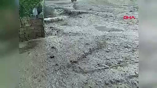 Catastrophe d'inondation à Doğubayazıt： 6 maisons inondées