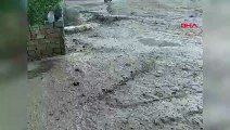 Catastrophe de la main à Ağrı Doğubayazıt： 6 maisons inondées