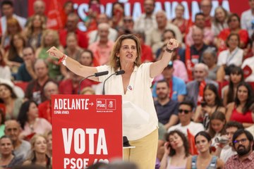 Una Ribera muy ‘mitinera’ anima al público al grito de “queremos más”