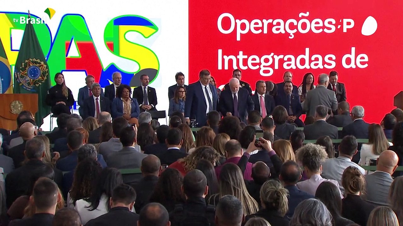 Decreto de Lula para restringir acesso às armas é pauta nas ruas