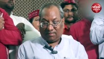 Video: योगी कैबिनेट मंत्री संजय निषाद ने अपने समाज को खून से लिखा पत्र