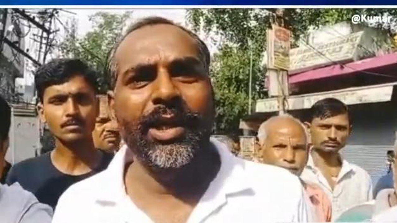 BREAKING: गया में वाहनों से अवैध वसूली को लेकर लोगों ने किया हंगामा, प्रशासन से लगाई गुहार