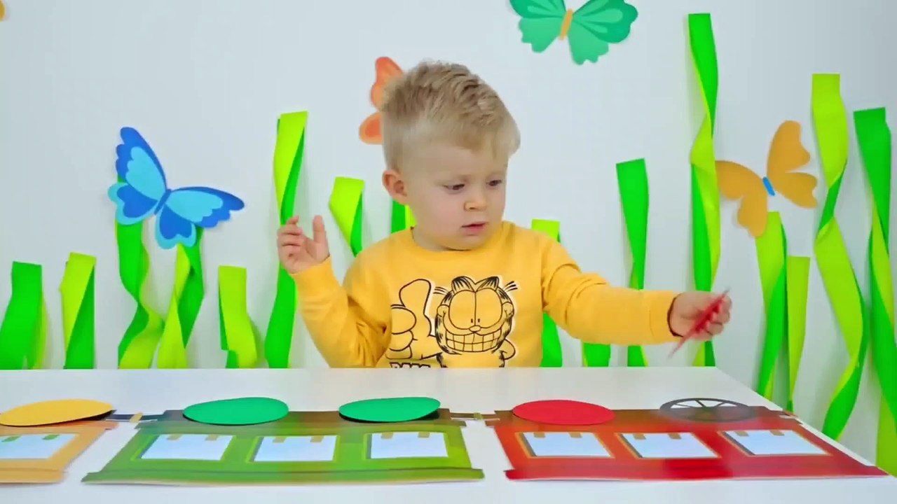 For kids Entertainment videoFunny game kids show Oliver, Diana and  Roma Take On Game Dice Challenge