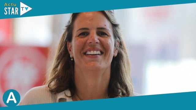 Laure Manaudou maman de Manon déjà immense à 13 ans : gros câlin sous le soleil pour un duo très com