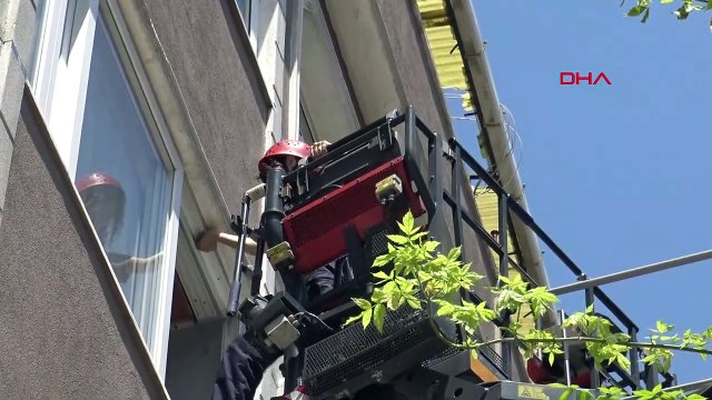 87 yaşındaki adam evde kilitli kaldı, itfaiye ve polis seferber oldu