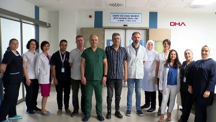 LÖSEMİ HASTASI EMEKLİ POLİS, OĞLUNDAN ALINAN İLİKLE HAYATA TUTUNDU