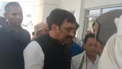 सिंगरौली: गरीबों के राशन पर डीलर डाल रहा डाका, विधायक की सख्ती से हड़कंप