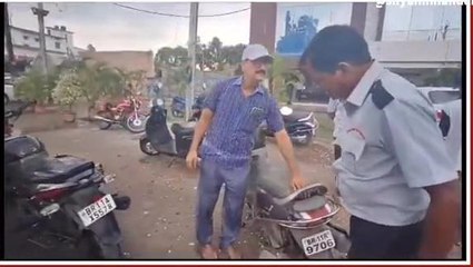 पूर्णिया: बाइक सवार बदमाशों ने स्कूटी के डिक्की से 2 लाख 80 हजार लेकर हुआ फरार