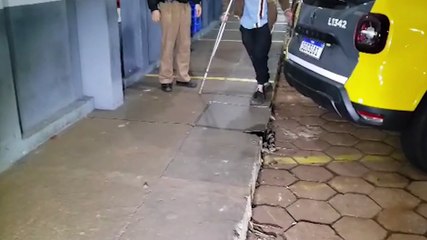 Homem é detido depois de agredir a companheira com uma muleta