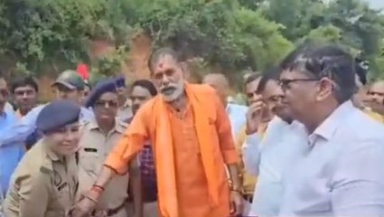 महोबा: प्रदेश सरकार के मंत्री की मौजूदगी में किया गया वृक्षारोपण, देखें रिपोर्ट