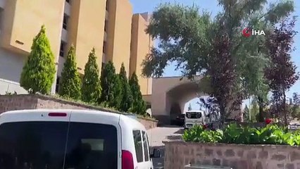 Gözü dönen koca dehşet saçtı: Oteldeki eşi ve 6 yaşındaki kızını bıçaklayarak öldürdü