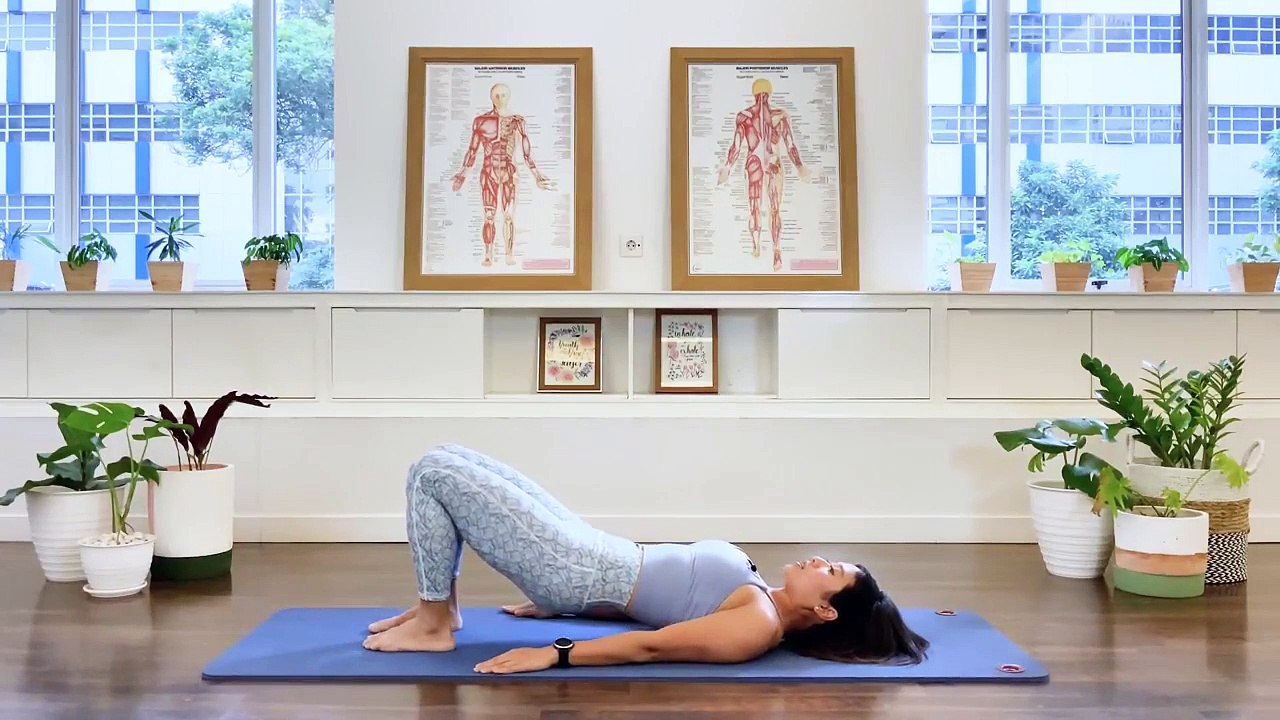 20 min Pilates Hip Workout - Hip Strengthening Exercises for Beginners I FIT MINDSS