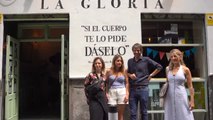 Yolanda Díaz se toma el aperitivo en La Gloria junto a compañeras de Sumar