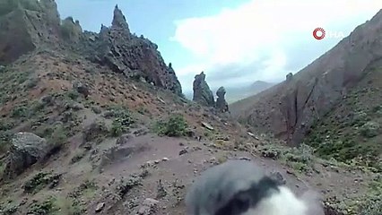 Bakın yaramaz kuş ne yaptı!